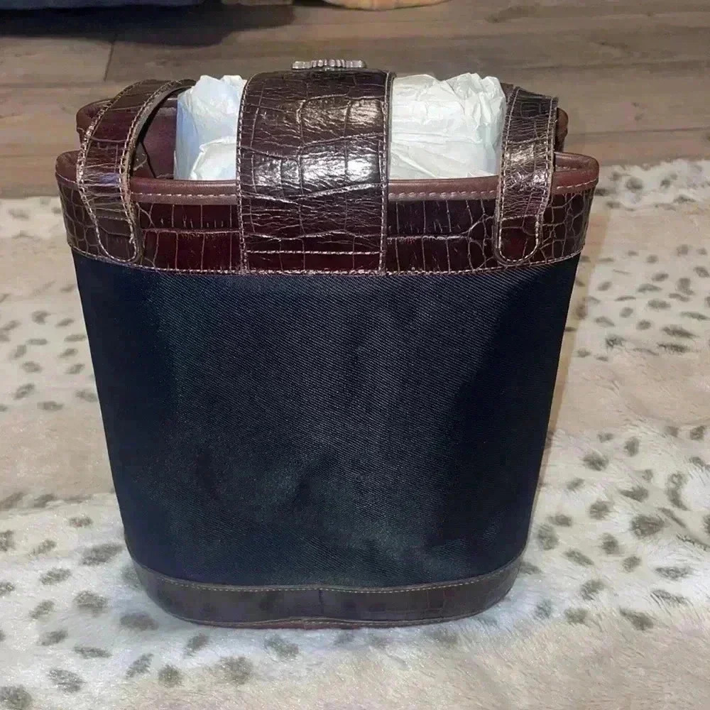 Brighton Handbag - Picture 6 of 12